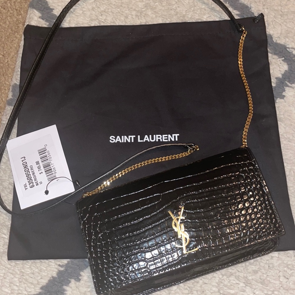 YSL nuro nuro bag with Gold chain 🥂💕